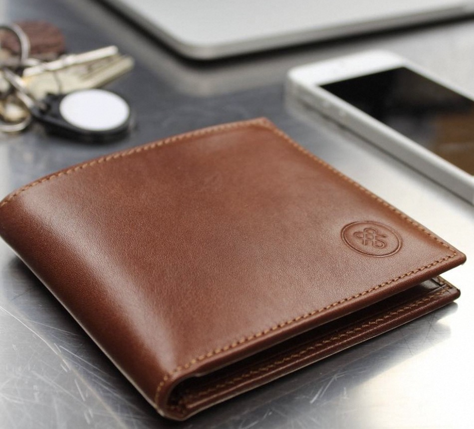 luxury wallets