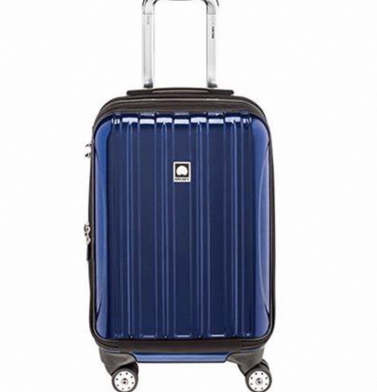 lightest carry on luggage