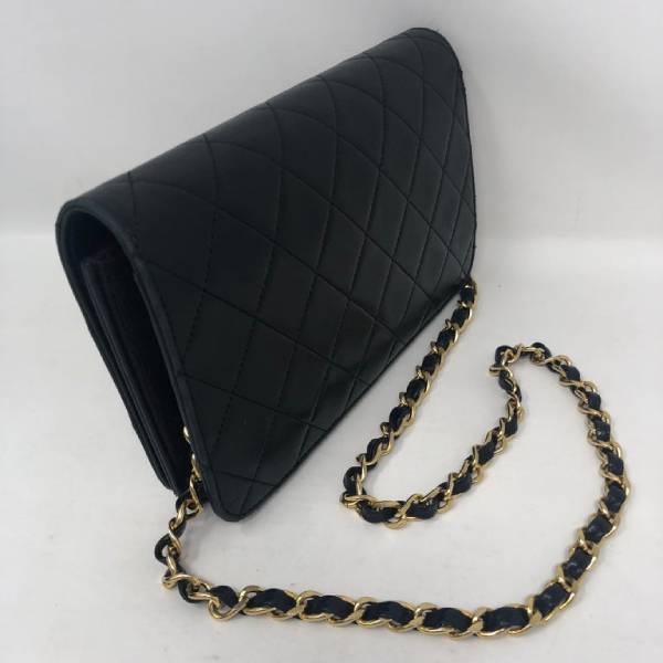 black clutch bag